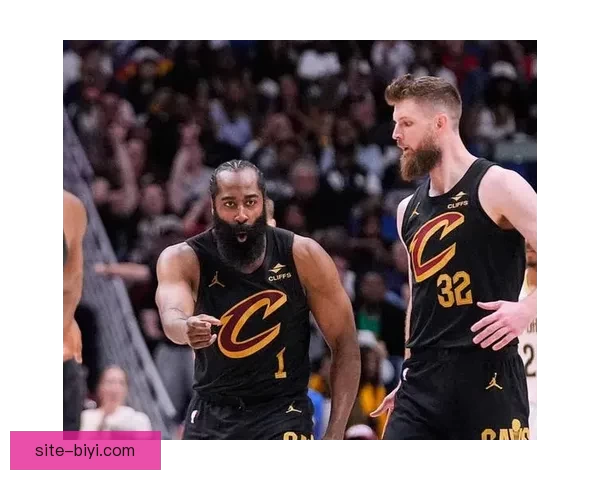 以斯特鲁斯状态爆棚哈登称赞其表现为莫大肯定与荣幸